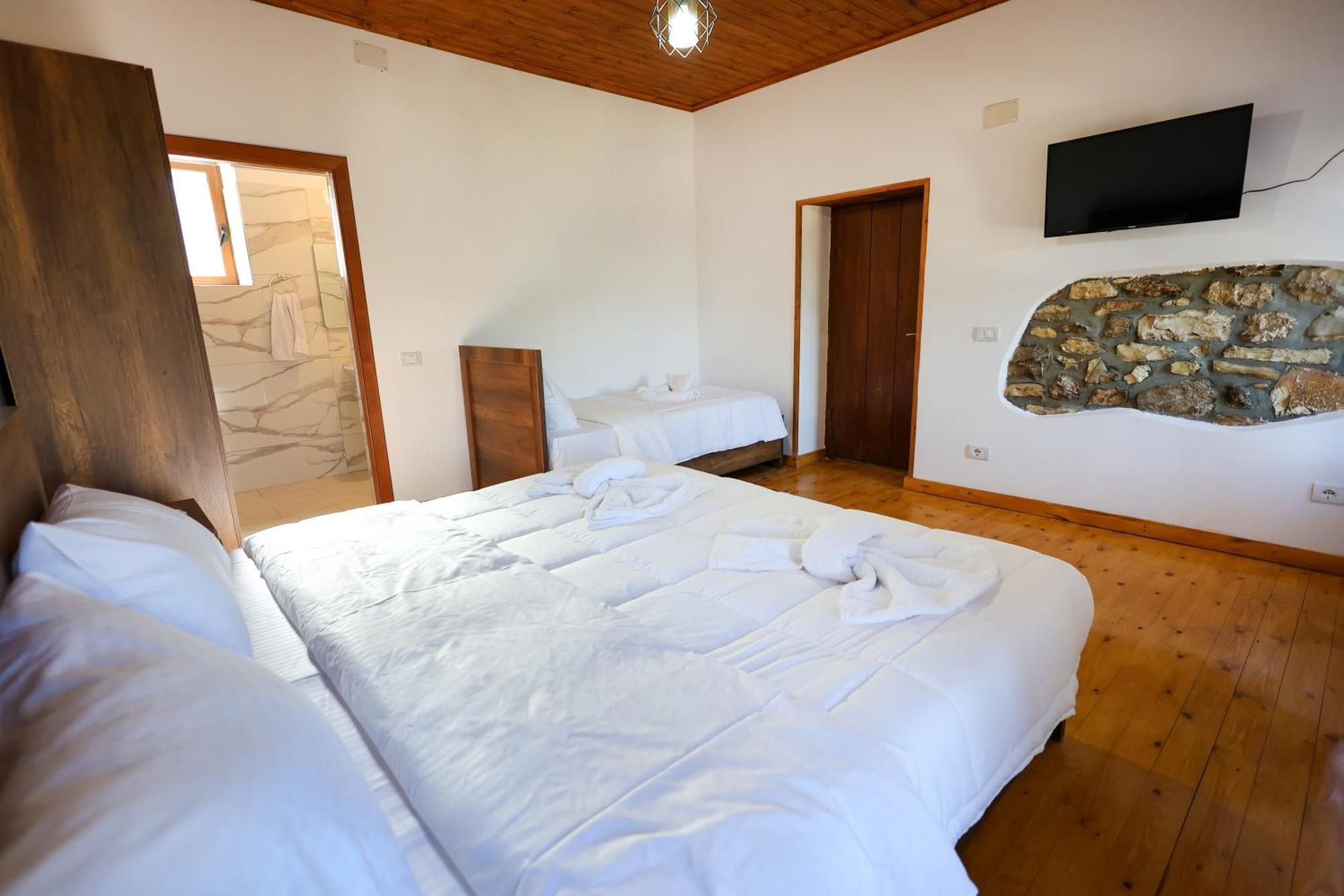 Villa Shpiragu Village Experience Берат Экстерьер фото