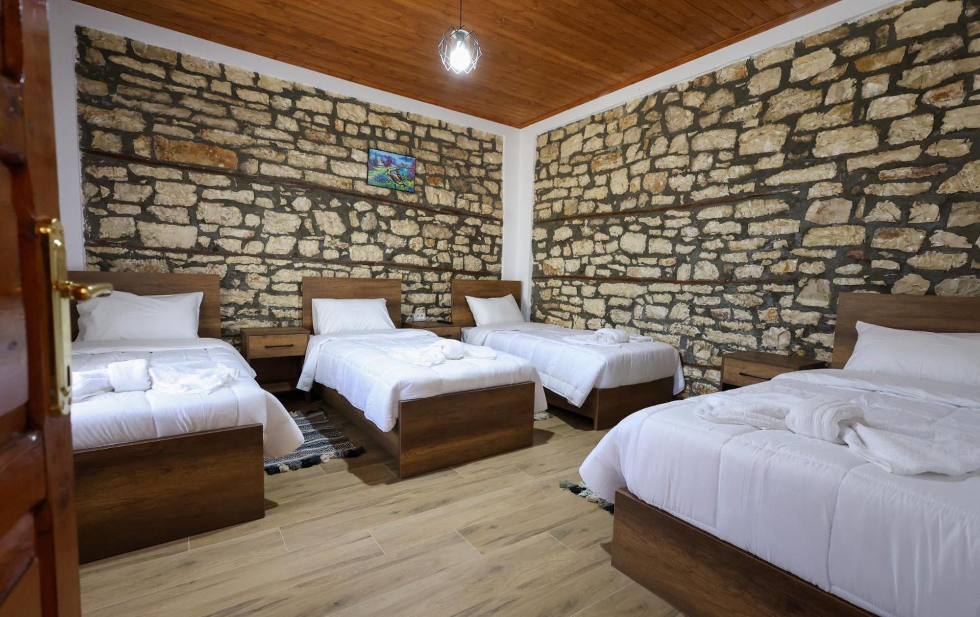 Villa Shpiragu Village Experience Берат Экстерьер фото