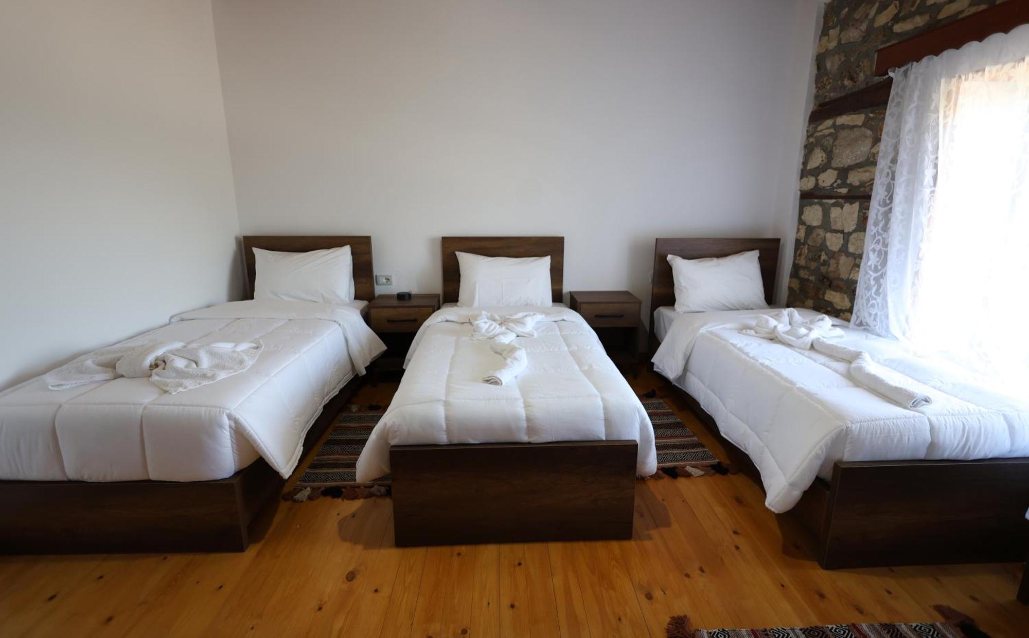Villa Shpiragu Village Experience Берат Экстерьер фото