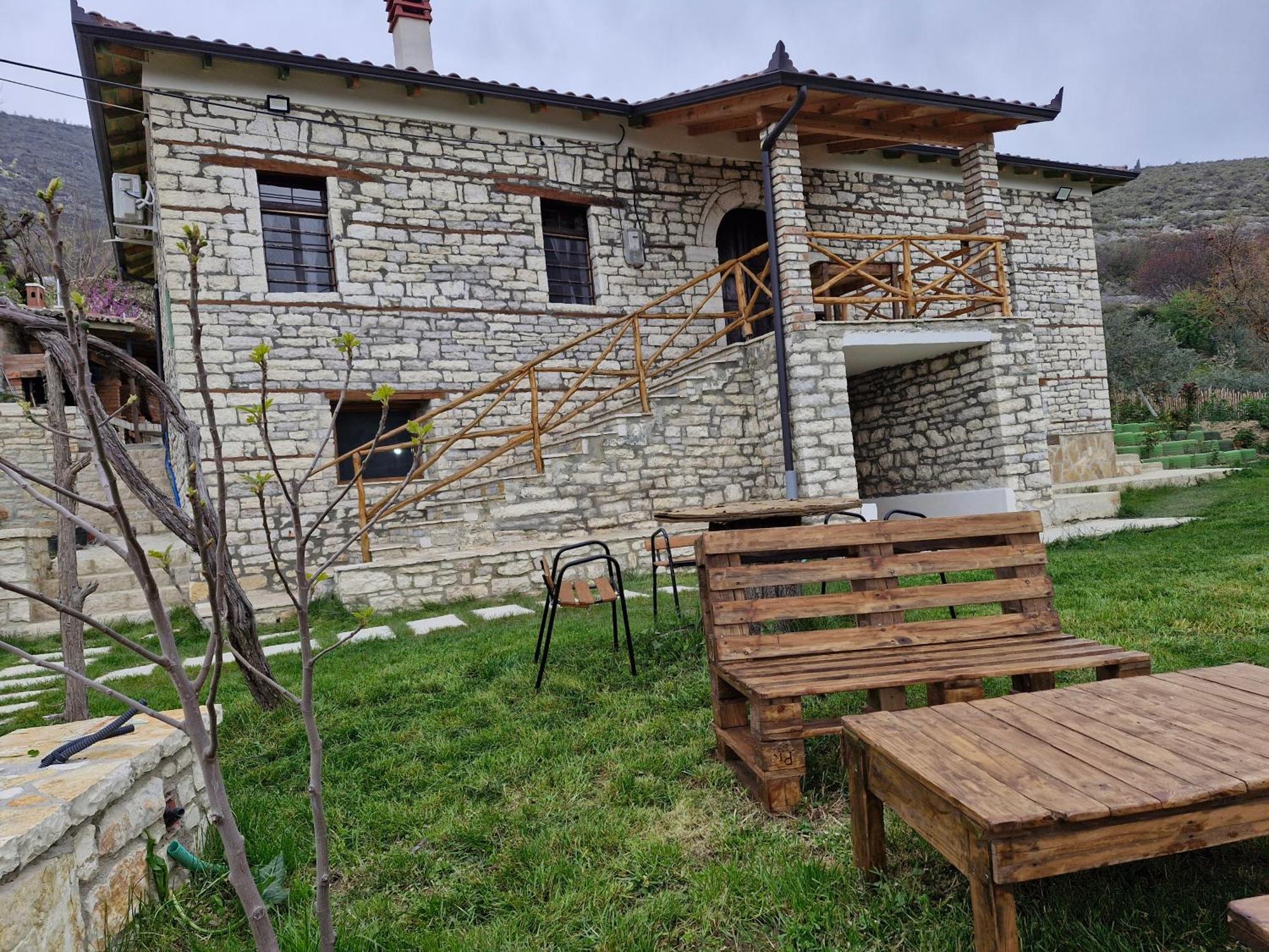 Villa Shpiragu Village Experience Берат Экстерьер фото