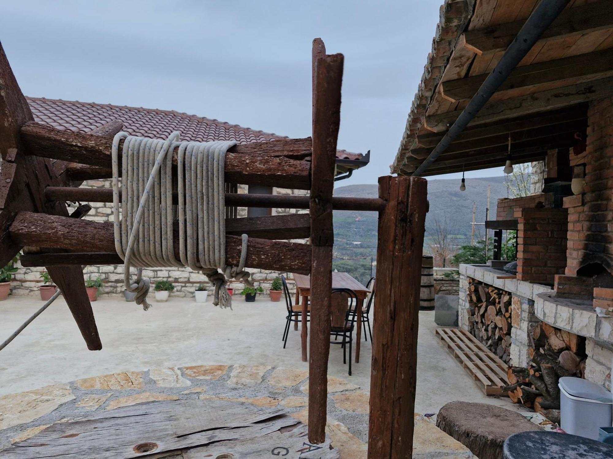 Villa Shpiragu Village Experience Берат Экстерьер фото